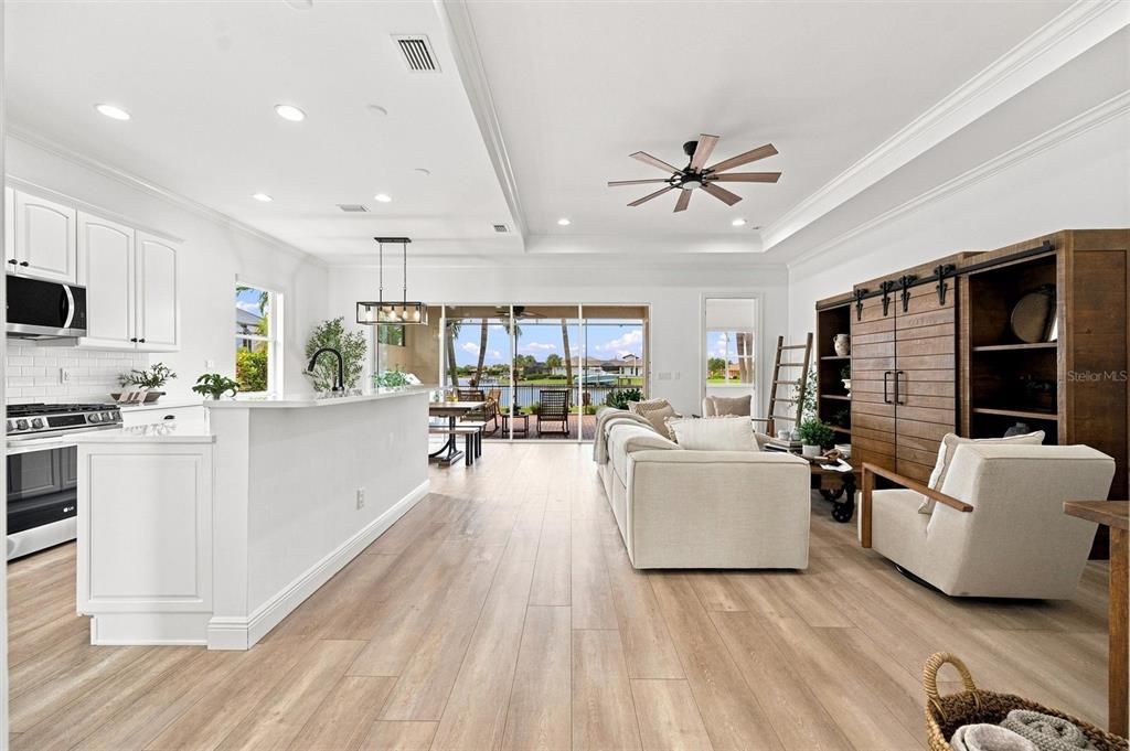 For Sale: $999,000 (3 beds, 2 baths, 2034 Square Feet)