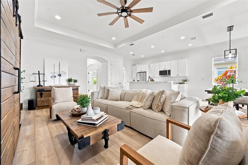 For Sale: $999,000 (3 beds, 2 baths, 2034 Square Feet)