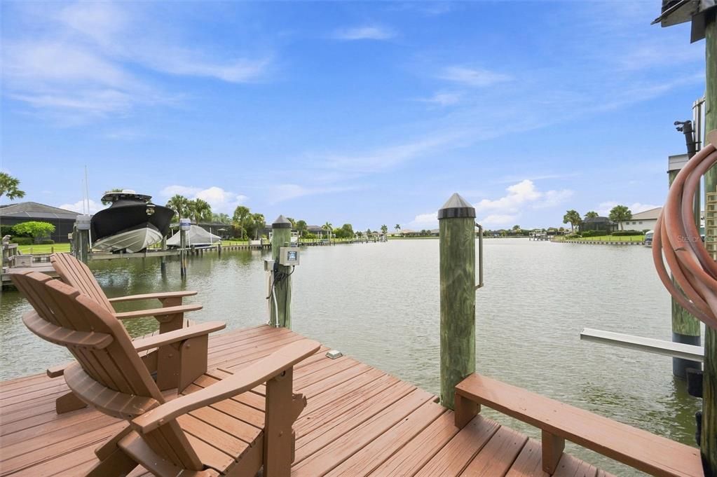 For Sale: $999,000 (3 beds, 2 baths, 2034 Square Feet)