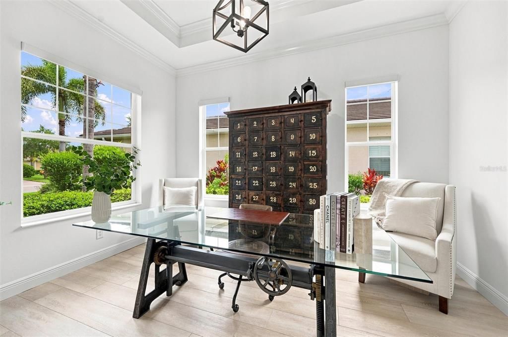 For Sale: $999,000 (3 beds, 2 baths, 2034 Square Feet)