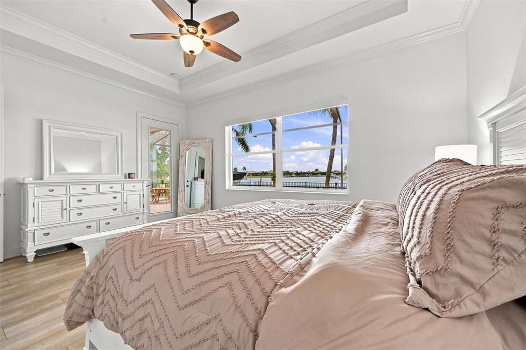 For Sale: $999,000 (3 beds, 2 baths, 2034 Square Feet)