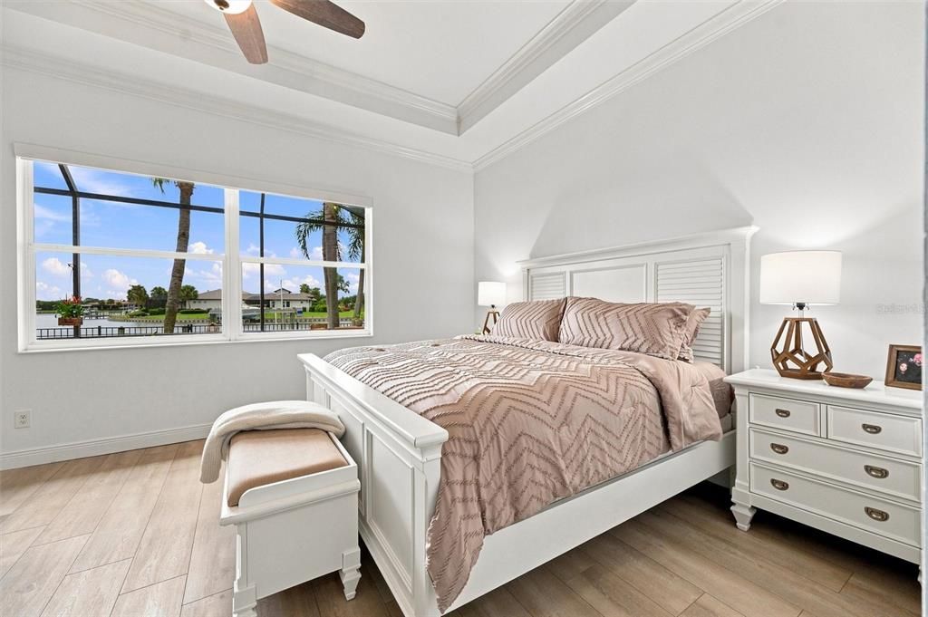 For Sale: $999,000 (3 beds, 2 baths, 2034 Square Feet)
