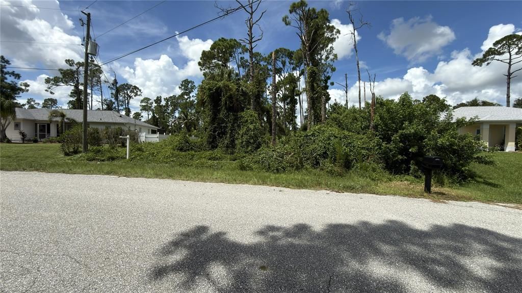 For Sale: $28,900 (0.27 acres)