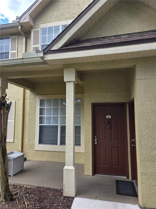 For Rent: $1,750 (3 beds, 2 baths, 1194 Square Feet)