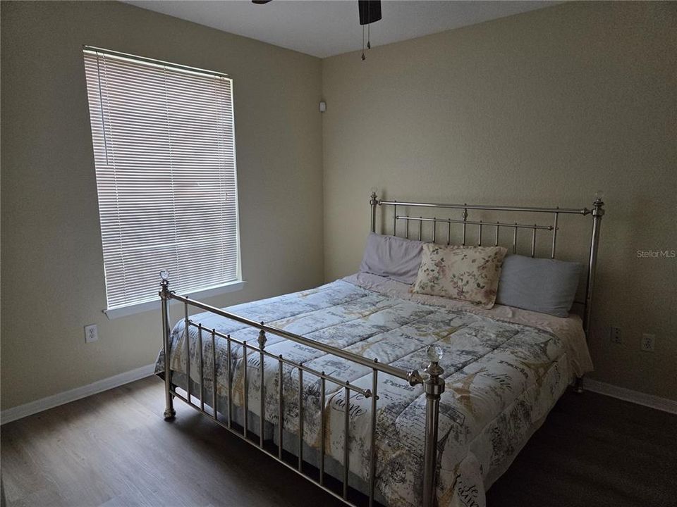 For Rent: $1,750 (3 beds, 2 baths, 1194 Square Feet)
