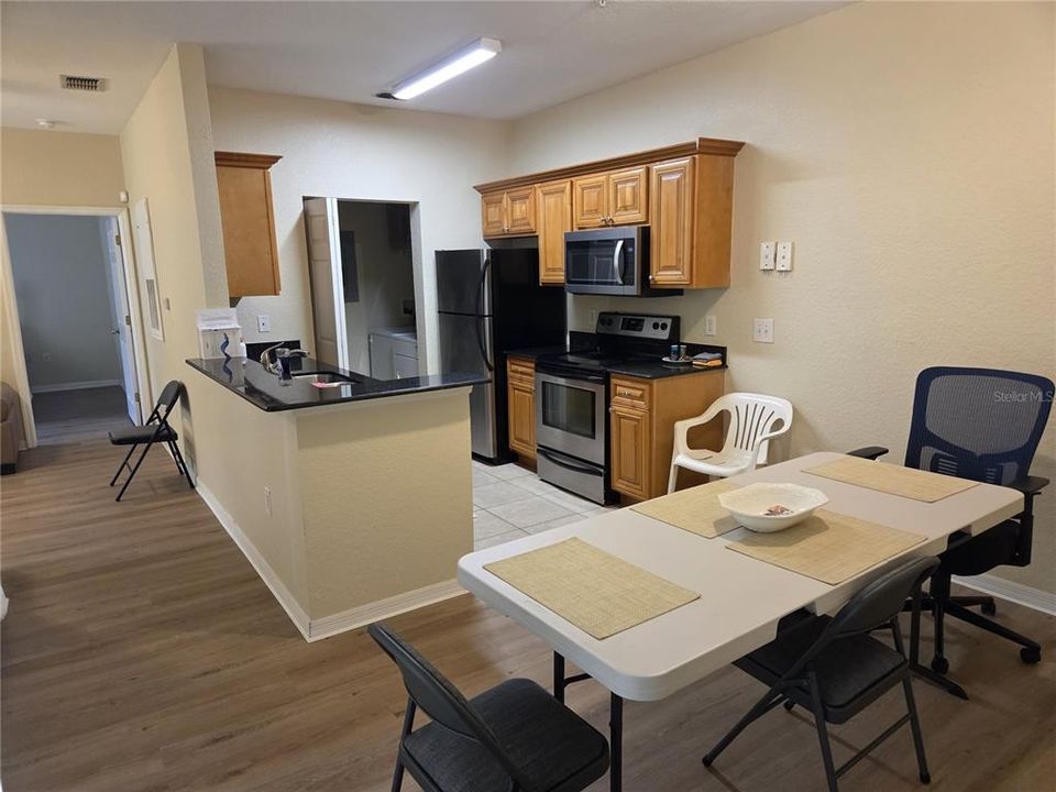 For Rent: $1,750 (3 beds, 2 baths, 1194 Square Feet)