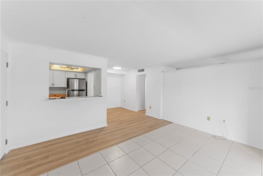 For Sale: $84,900 (2 beds, 2 baths, 1088 Square Feet)
