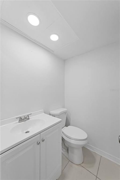 For Sale: $84,900 (2 beds, 2 baths, 1088 Square Feet)