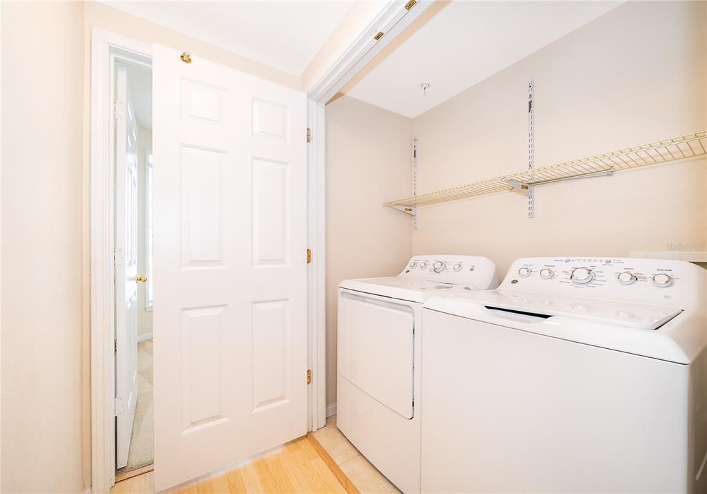 En Venta: $299,000 (2 camas, 1 baños, 1098 Pies cuadrados)