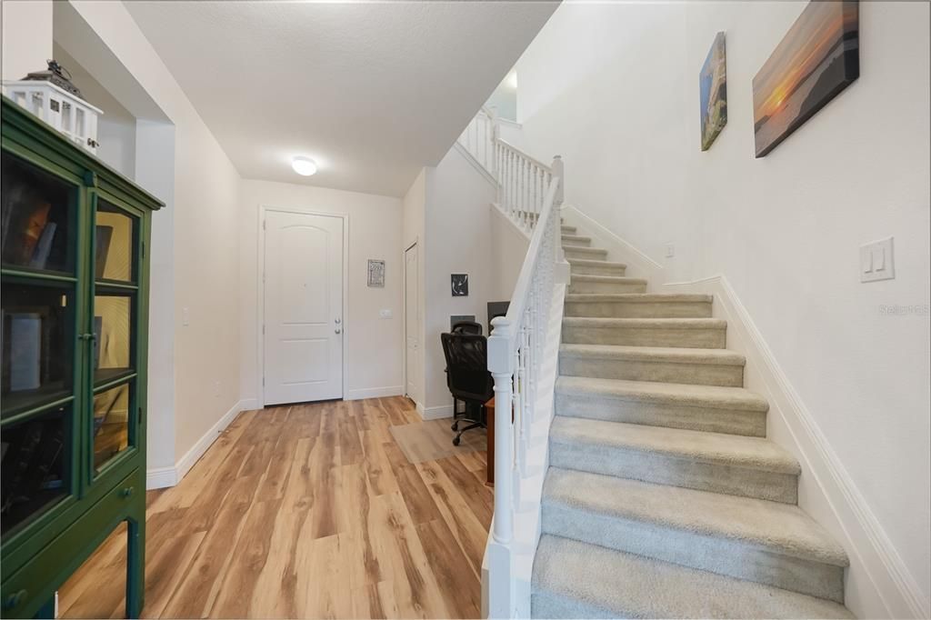 En Venta: $460,000 (5 camas, 2 baños, 2862 Pies cuadrados)