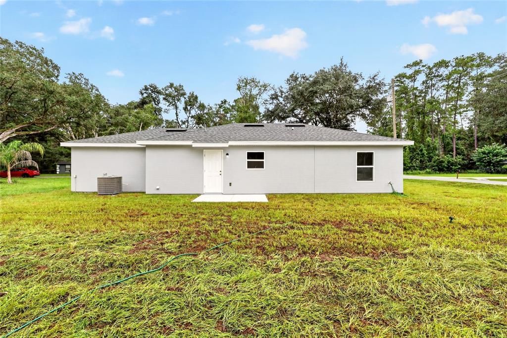 For Sale: $239,000 (3 beds, 2 baths, 1091 Square Feet)