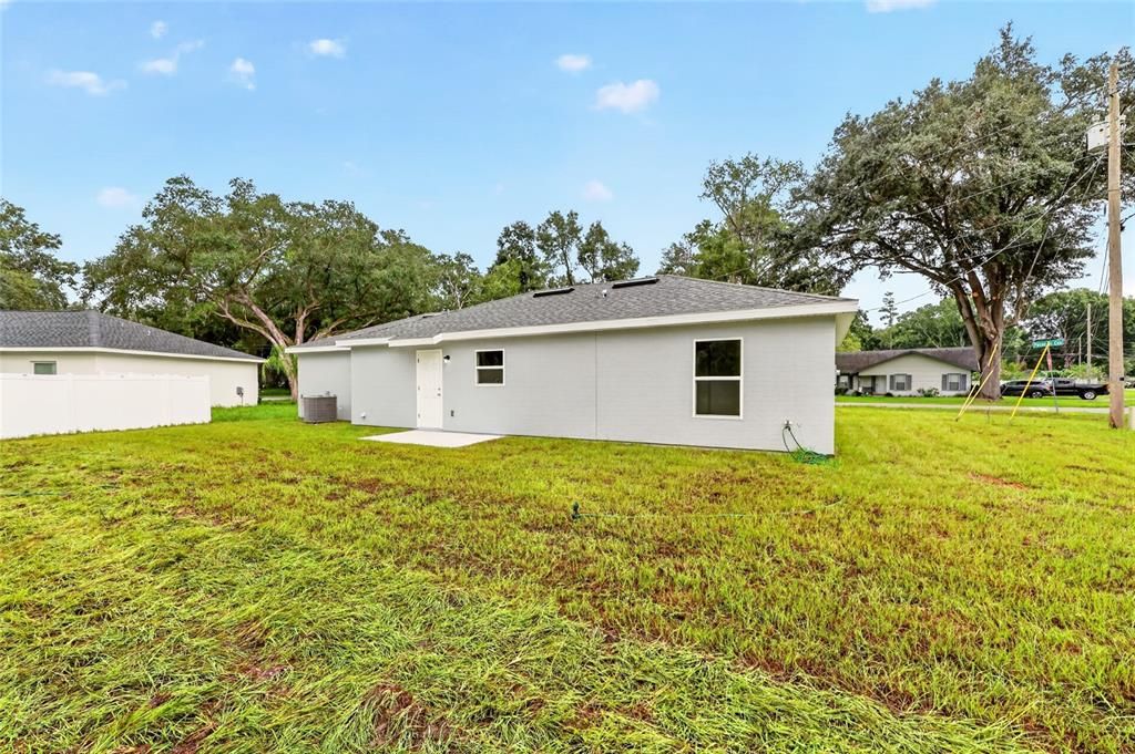 For Sale: $239,000 (3 beds, 2 baths, 1091 Square Feet)