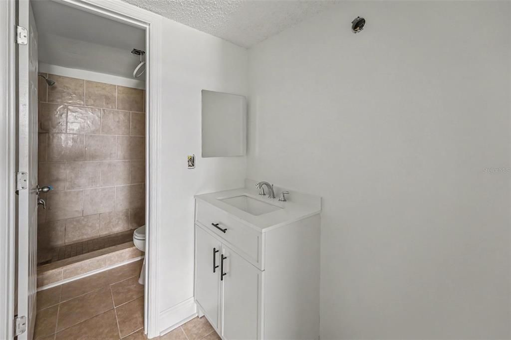 En Venta: $155,000 (2 camas, 2 baños, 1255 Pies cuadrados)