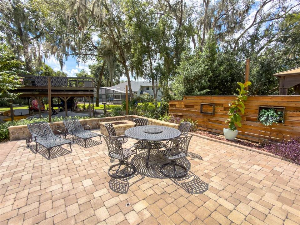 For Sale: $1,495,000 (4 beds, 3 baths, 3648 Square Feet)