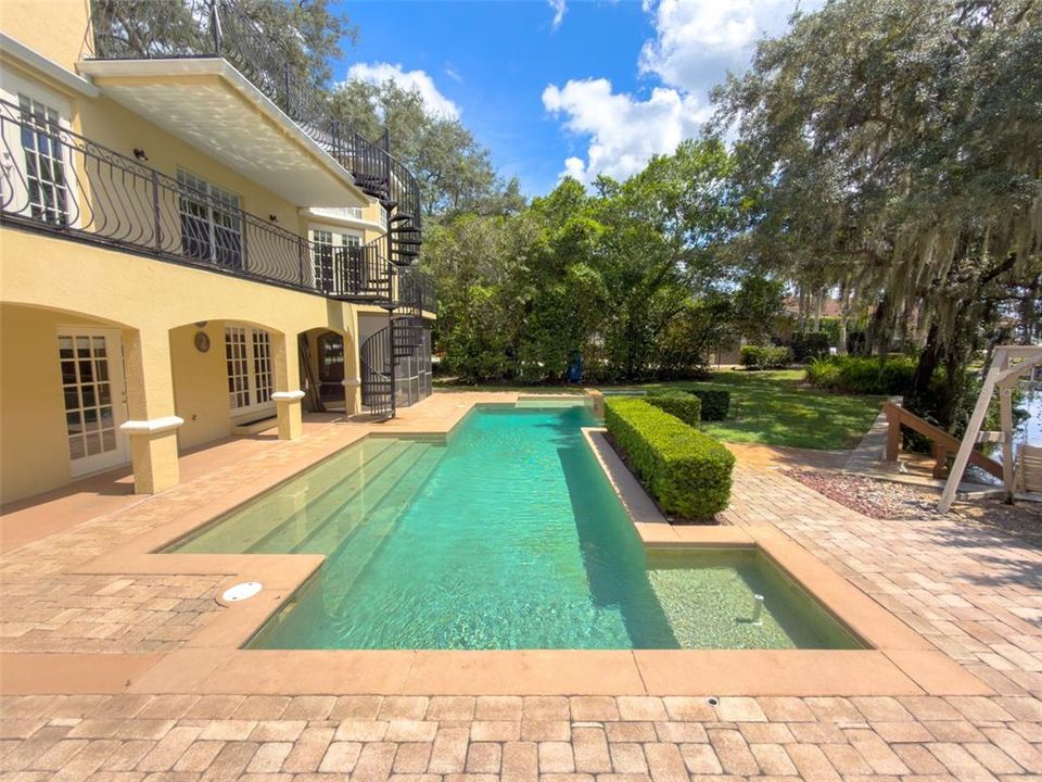 For Sale: $1,495,000 (4 beds, 3 baths, 3648 Square Feet)