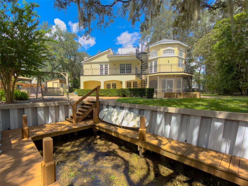 For Sale: $1,495,000 (4 beds, 3 baths, 3648 Square Feet)
