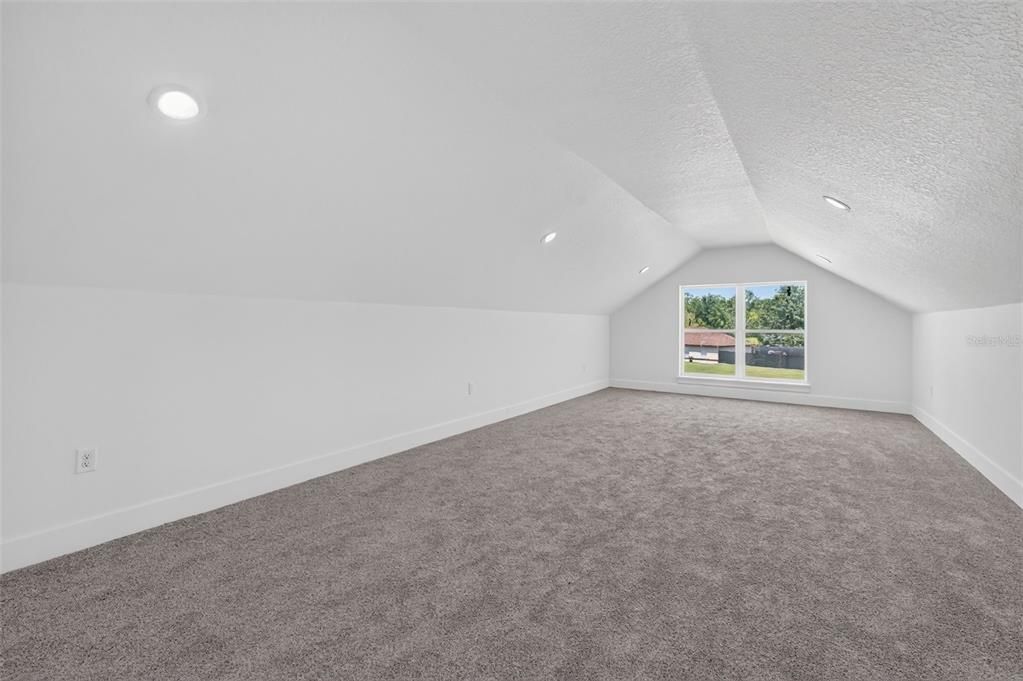 На продажу: $599,900 (4 спален, 2 ванн, 2823 Квадратных фут)