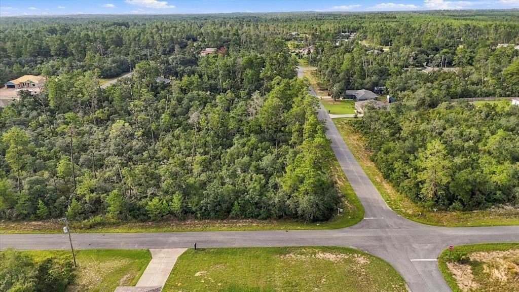 На продажу: $40,000 (0.74 acres)