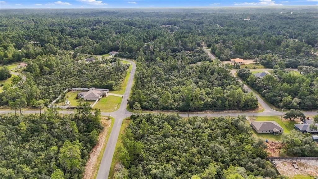 На продажу: $40,000 (0.74 acres)