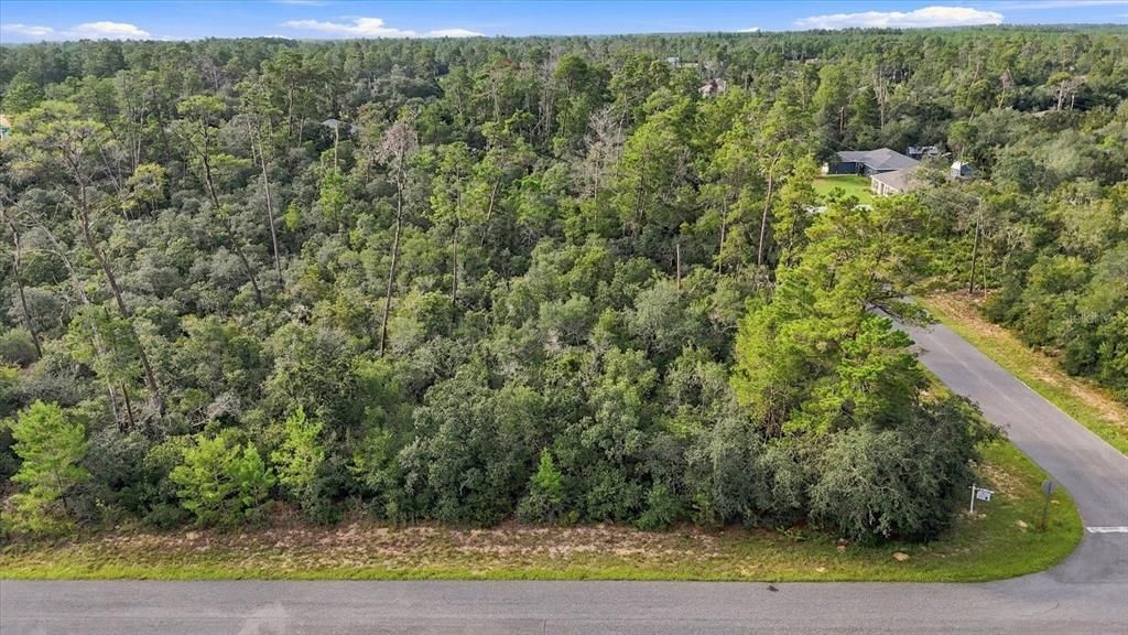 На продажу: $40,000 (0.74 acres)