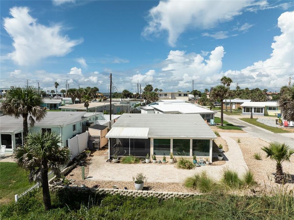 For Sale: $895,900 (2 beds, 2 baths, 984 Square Feet)