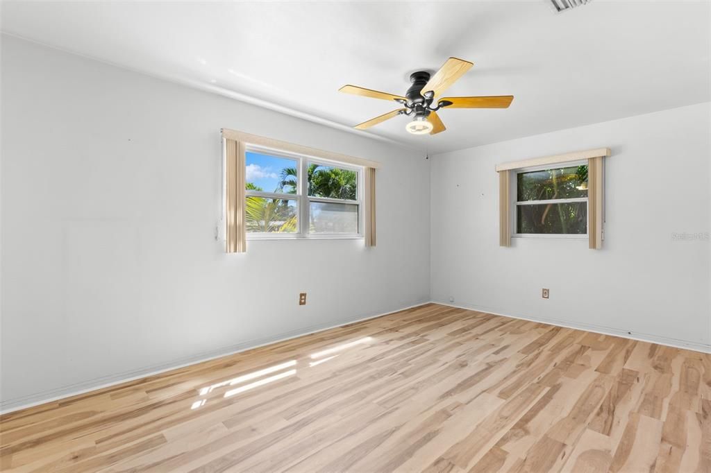 En Venta: $399,900 (3 camas, 2 baños, 1478 Pies cuadrados)
