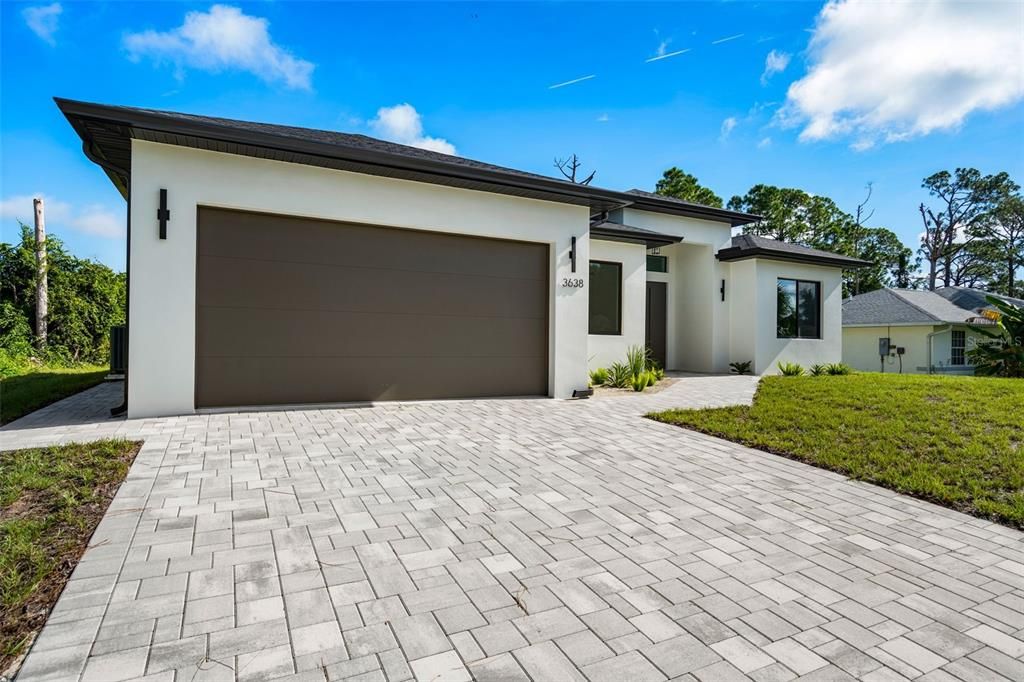 На продажу: $429,900 (4 спален, 2 ванн, 1834 Квадратных фут)