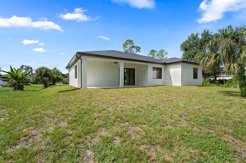 На продажу: $429,900 (4 спален, 2 ванн, 1834 Квадратных фут)