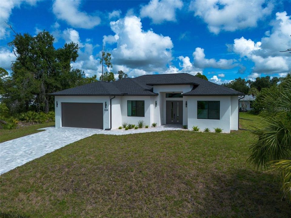 На продажу: $429,900 (4 спален, 2 ванн, 1834 Квадратных фут)