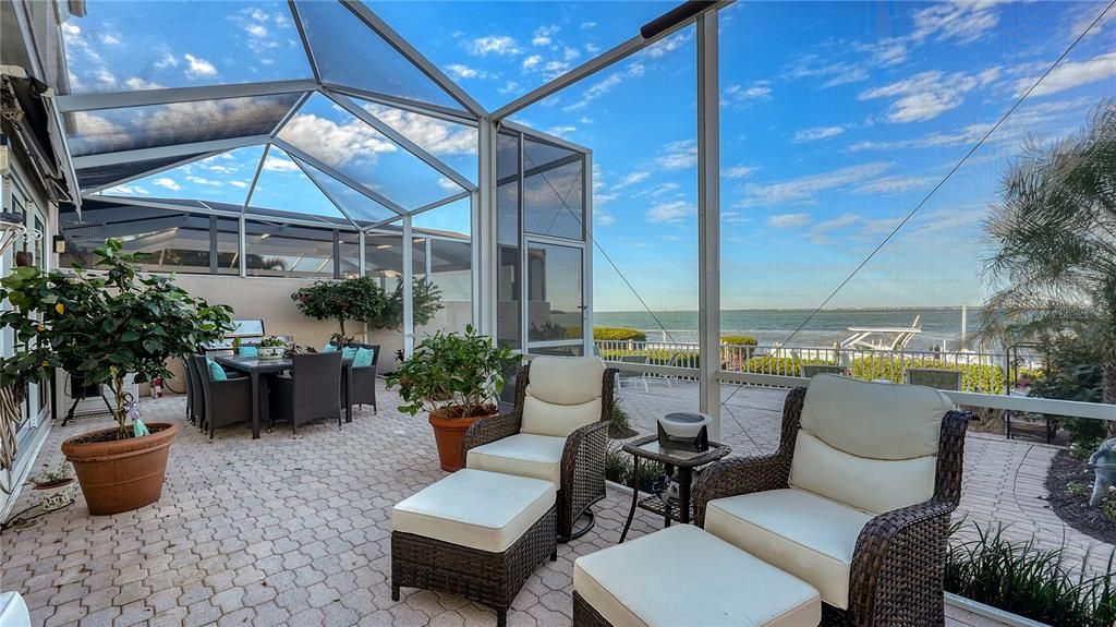 En Venta: $2,675,000 (4 camas, 3 baños, 3102 Pies cuadrados)