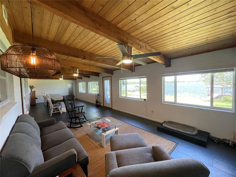 For Rent: $3,250 (4 beds, 2 baths, 3144 Square Feet)