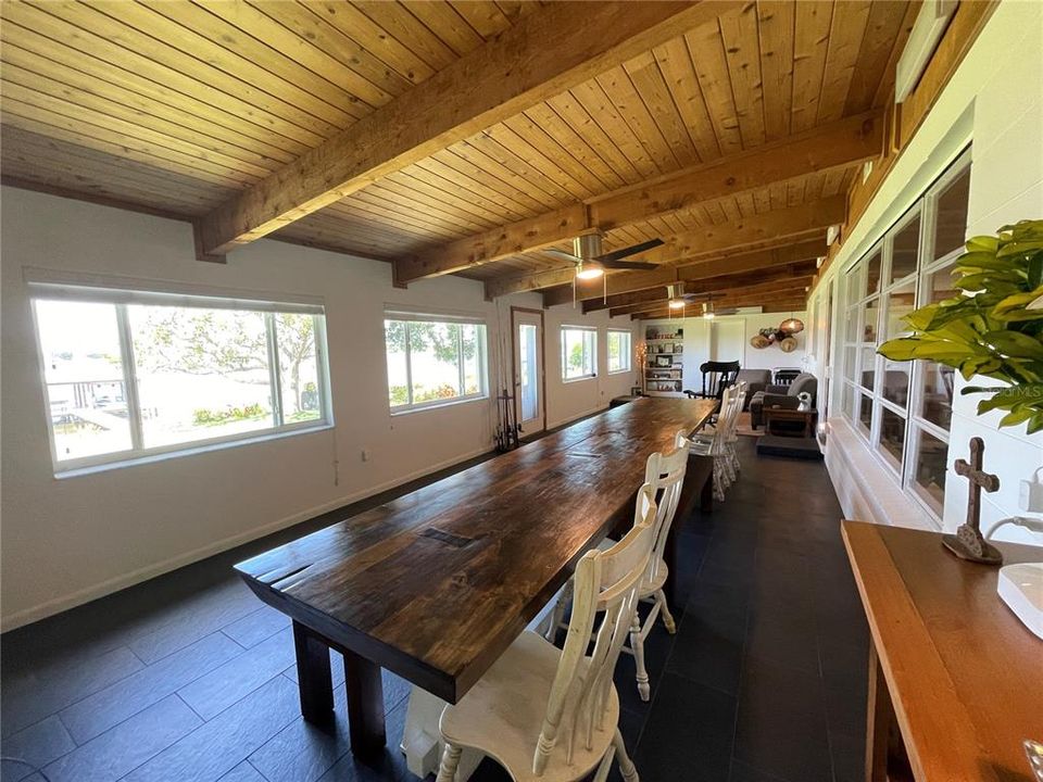 For Rent: $3,250 (4 beds, 2 baths, 3144 Square Feet)