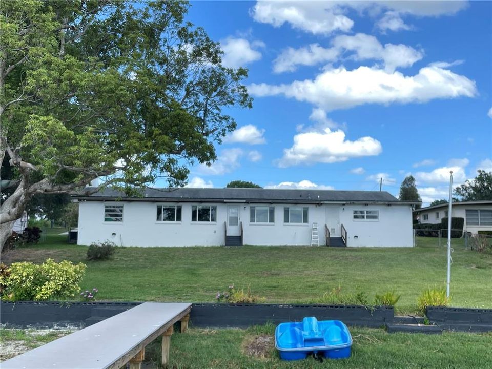 For Rent: $3,250 (4 beds, 2 baths, 3144 Square Feet)
