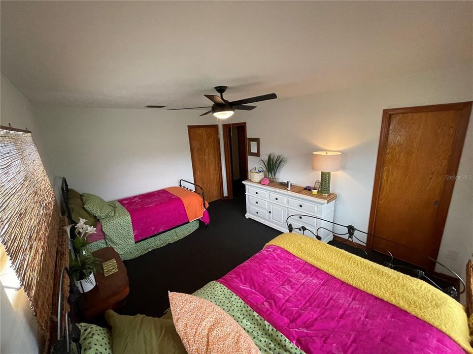 For Rent: $3,250 (4 beds, 2 baths, 3144 Square Feet)