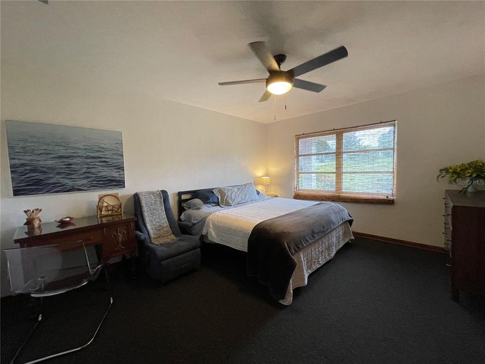 For Rent: $3,250 (4 beds, 2 baths, 3144 Square Feet)