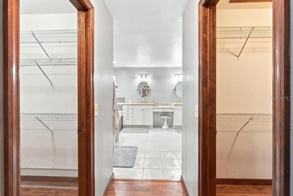 En Venta: $540,000 (4 camas, 3 baños, 2591 Pies cuadrados)