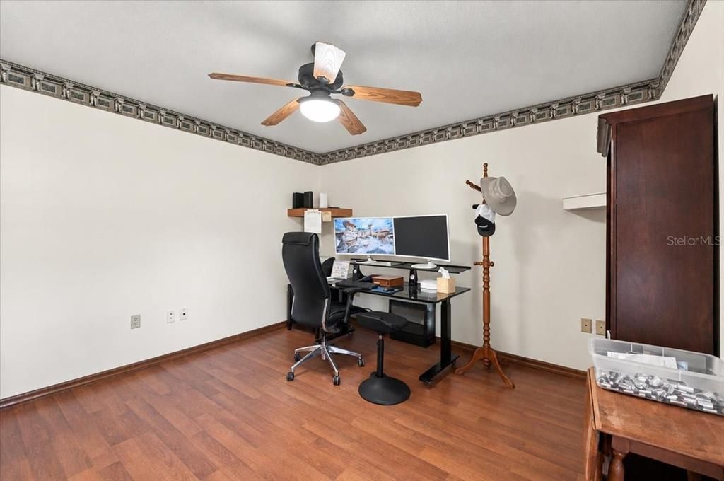 En Venta: $540,000 (4 camas, 3 baños, 2591 Pies cuadrados)