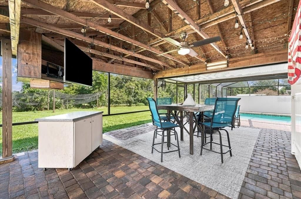 En Venta: $540,000 (4 camas, 3 baños, 2591 Pies cuadrados)