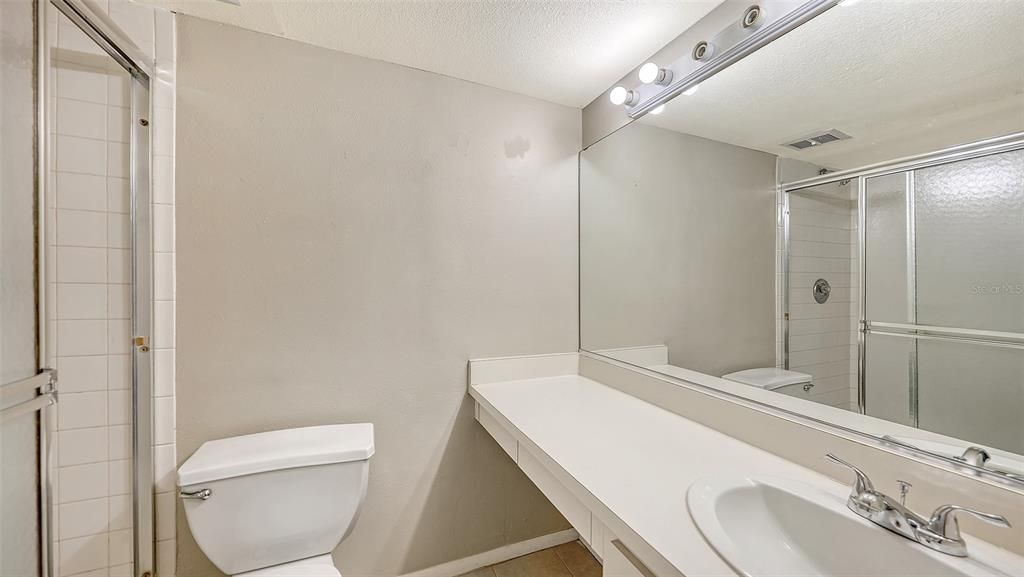 En Venta: $189,000 (2 camas, 2 baños, 875 Pies cuadrados)