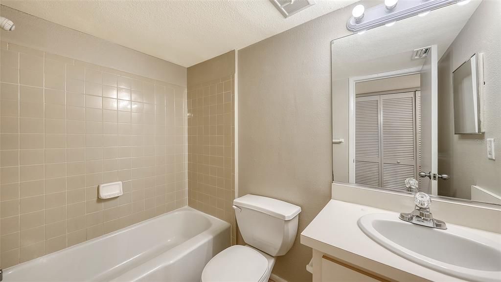 En Venta: $189,000 (2 camas, 2 baños, 875 Pies cuadrados)