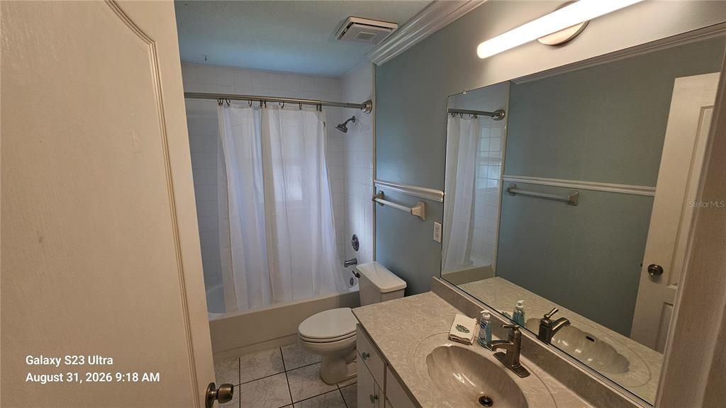 En Renta: $3,000 (4 camas, 2 baños, 1995 Pies cuadrados)