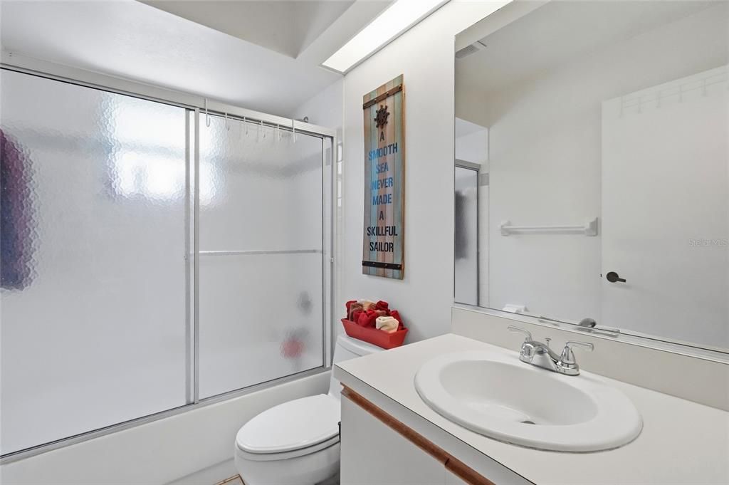 На продажу: $719,000 (3 спален, 2 ванн, 1701 Квадратных фут)