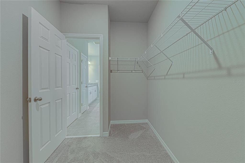 For Sale: $400,000 (3 beds, 2 baths, 1779 Square Feet)