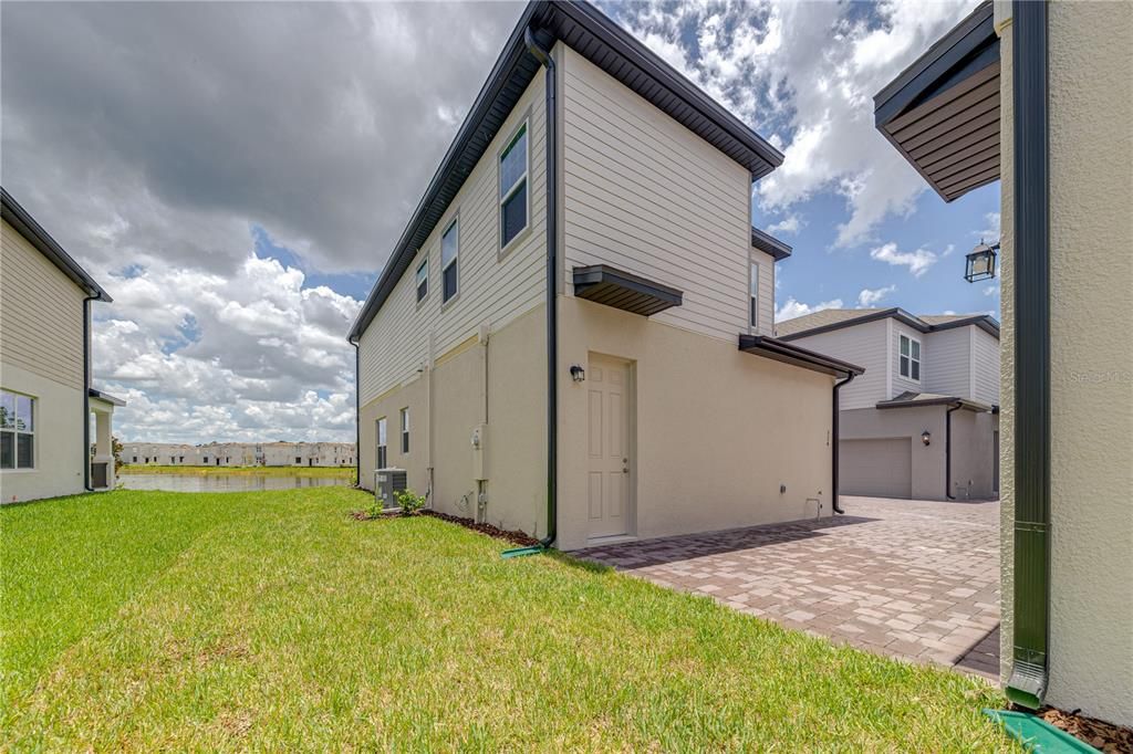 For Sale: $400,000 (3 beds, 2 baths, 1779 Square Feet)
