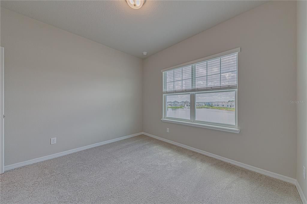 For Sale: $400,000 (3 beds, 2 baths, 1779 Square Feet)