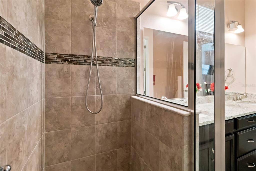 En Venta: $392,900 (3 camas, 2 baños, 1456 Pies cuadrados)