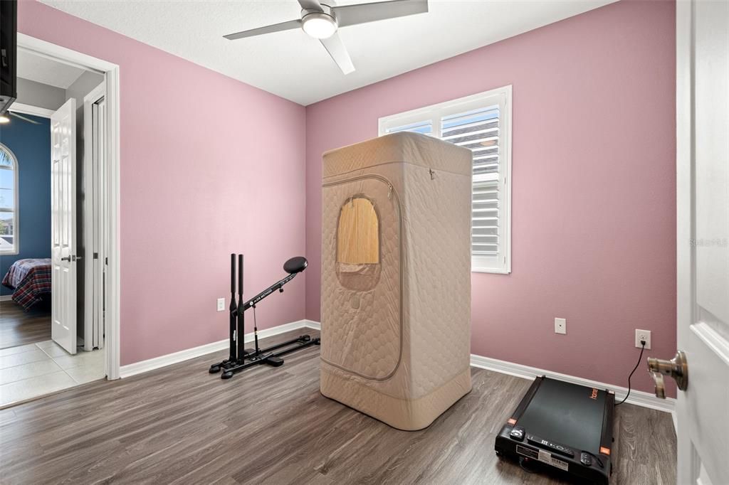 For Sale: $520,000 (4 beds, 3 baths, 2628 Square Feet)