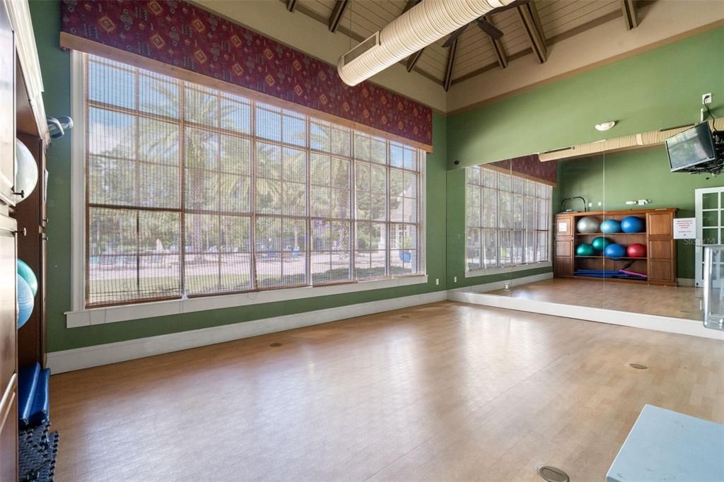 For Sale: $520,000 (4 beds, 3 baths, 2628 Square Feet)
