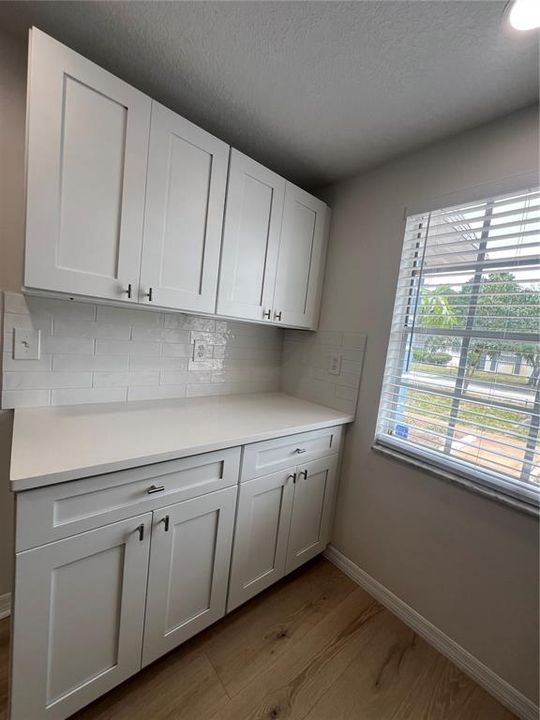 For Sale: $99,900 (2 beds, 2 baths, 888 Square Feet)