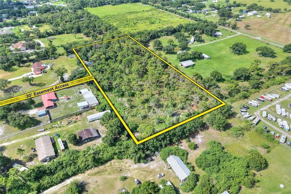 待售: $470,000 (4.71 acres)